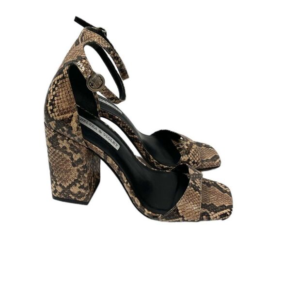 Chelsea & Violet Sandal Tara Snake Print
Block Heel Shoe “NWOT” - Picture 3 of 4